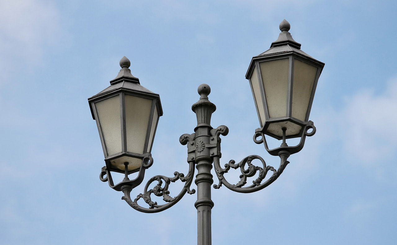 Straßenlampen werden in ein Beleuchtungskataster erfasst